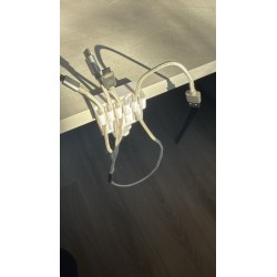 Gestore cavetti su scrivania