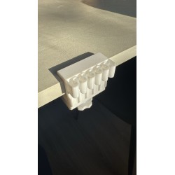 Gestore cavetti su scrivania